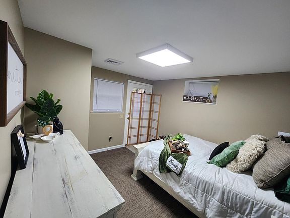 2nd image of 1701B Farrar Dr
