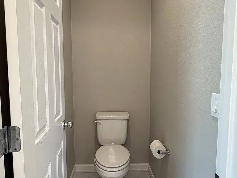 700 Apricot Cir — Photo 22