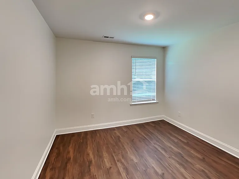 7409 Garrett Ct — Photo 23