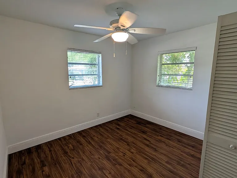 1448 NE 27th Ct — Photo 18