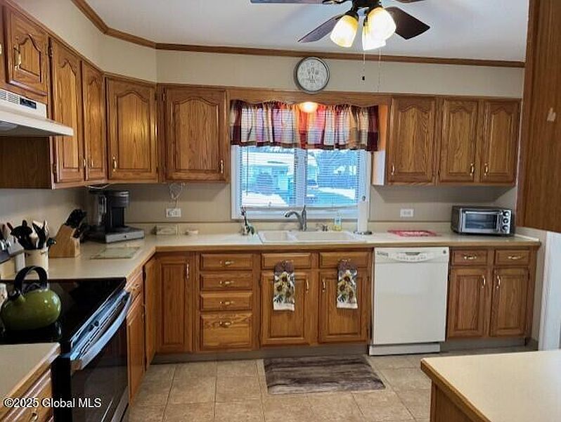 4th image of 1028 Alheim Drive