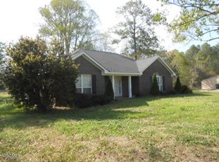10309 Sunrise Ln, Moss Point, MS 39562