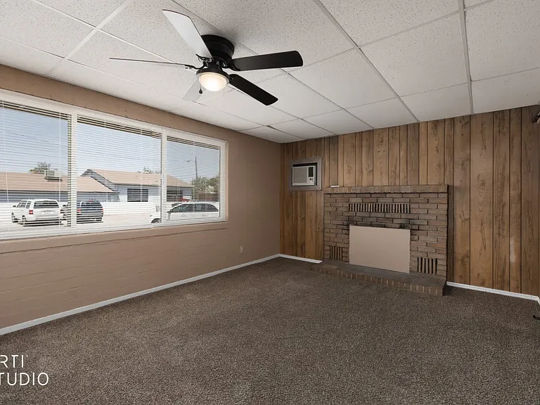 233 W Mesquite Blvd #HOUSE — Photo 7