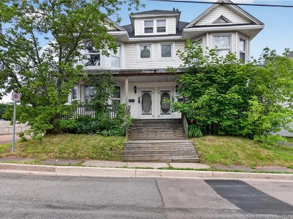 78 Belleview Ave #76, Moncton, NB E1C 4T2