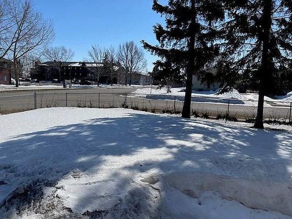 3rd image of 3502 52nd Ave
