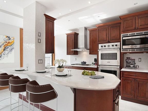 5th image of 575 W End Ave APT 12A