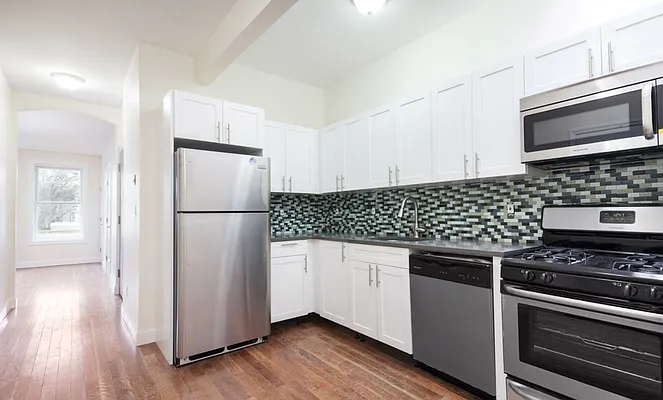 Rented by Nooklyn NYC LLC | media 18