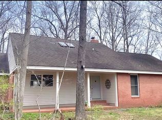 221 Settlers Ln, Stephenson, VA 22656