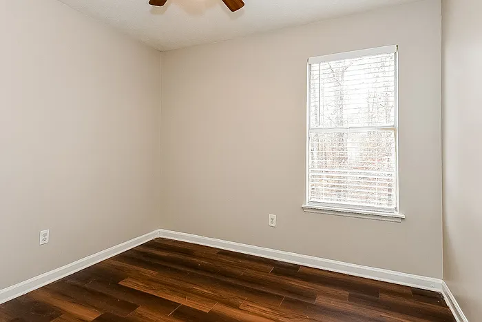 6239 Leverett Dr — Photo 13