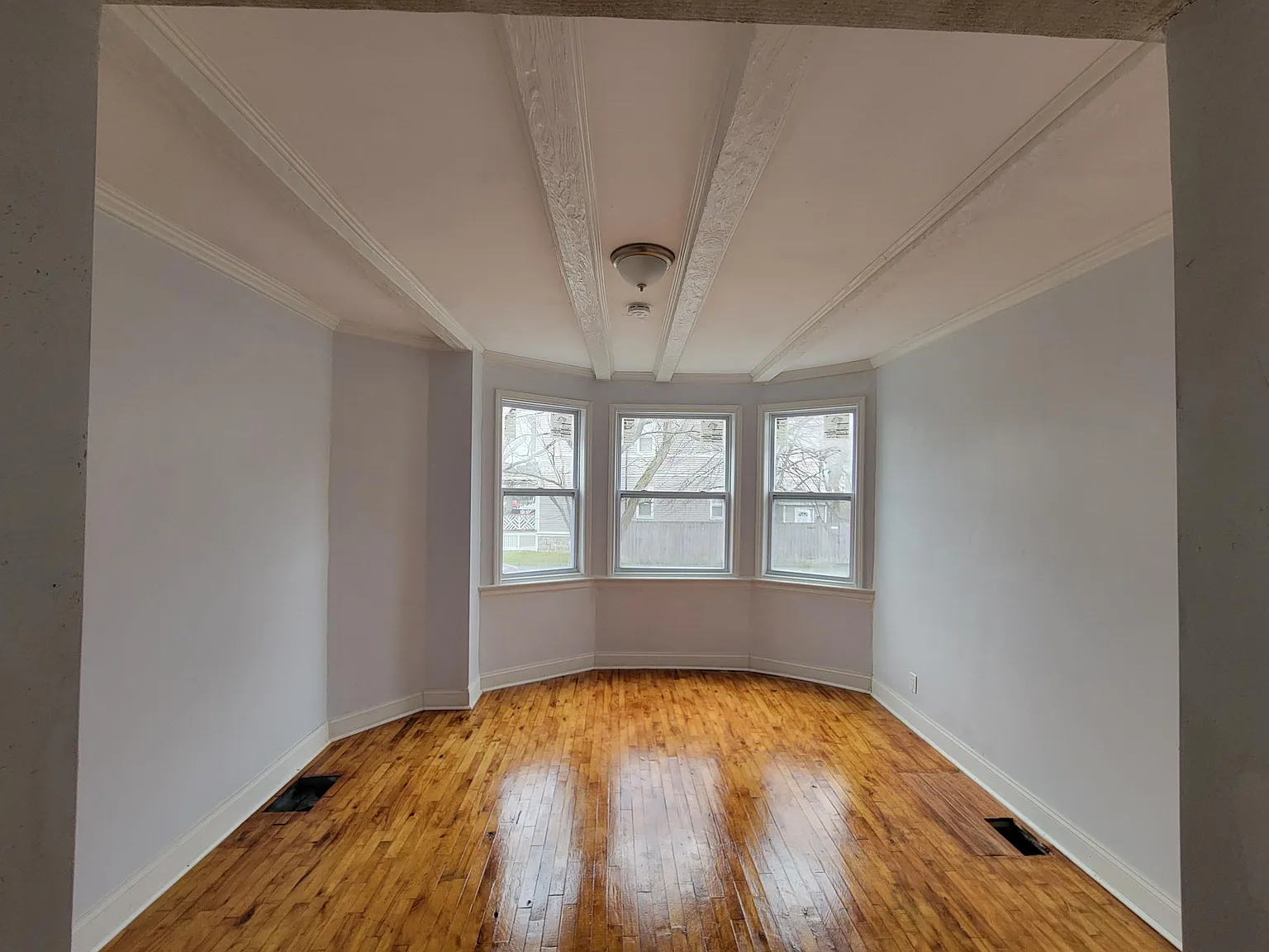 2 bed, 1250 sqft, $1,590 — Photo 4