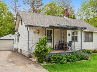 117 N Olsen St, Elkhorn, WI