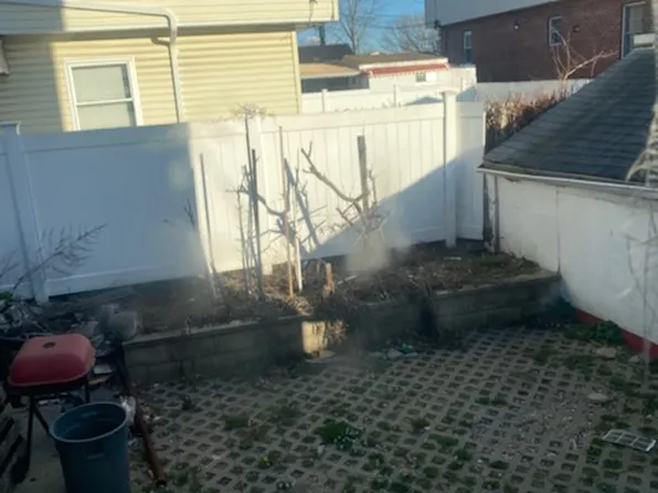 148-05 225th Street image 7 of 10