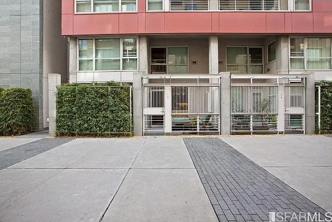 235 Berry St #114 — Photo 8