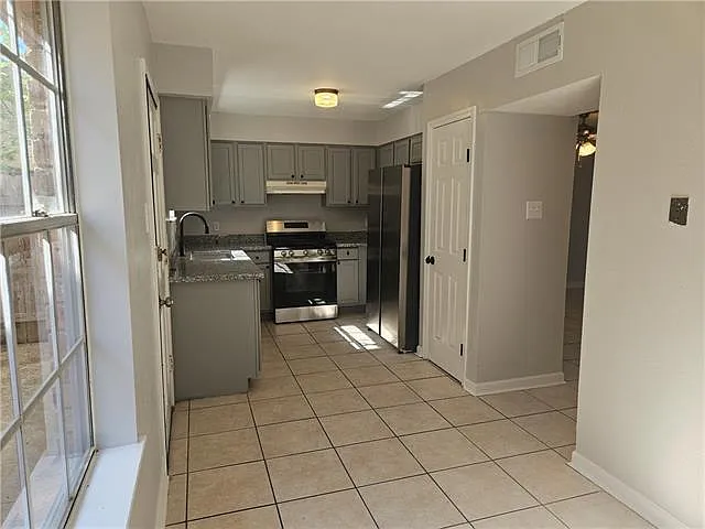 11040 Roger Dr #C — Photo 3