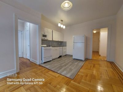24-75 38th St #B7, Astoria, NY, 11103