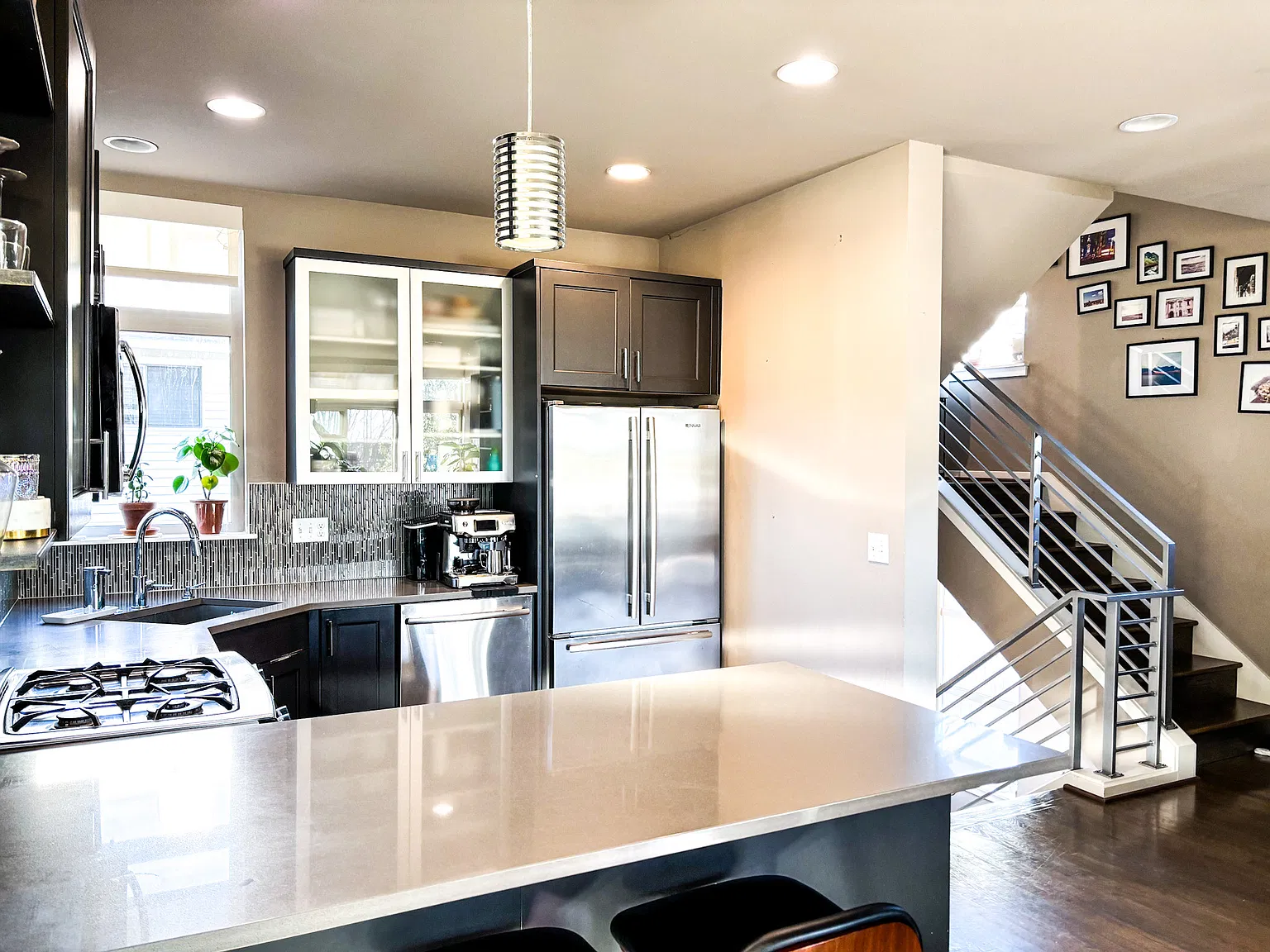 3 bed, 3.5 bath, 1710 sqft, $4,500 — Photo 3