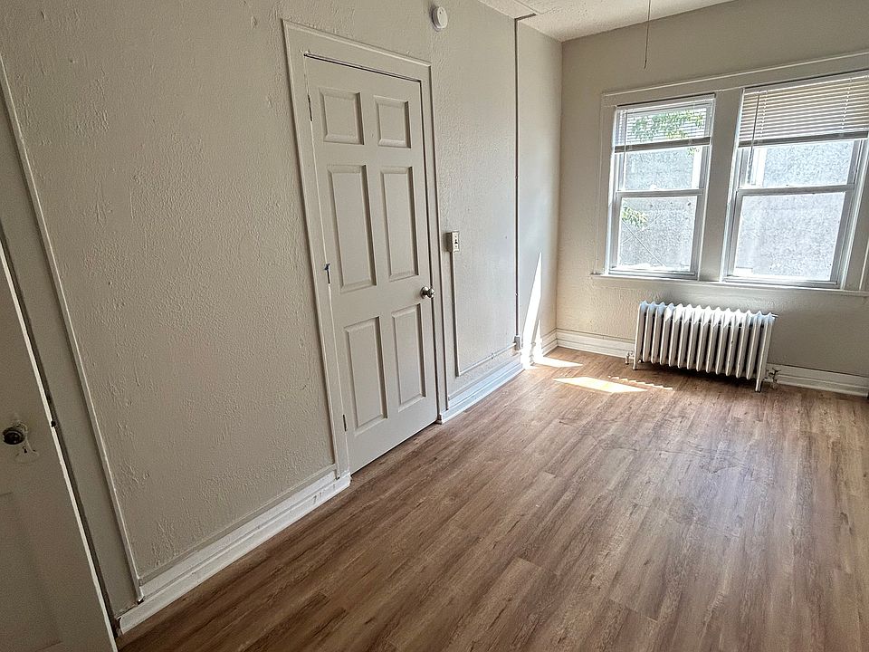1st image of 2201 5th Ave S #203