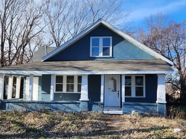 301 S Walnut St, Richland, MO 65556