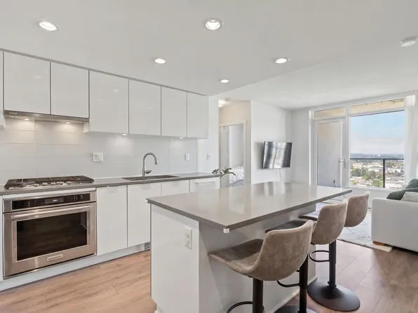 2388 Madison Ave #3205, Burnaby, BC V5C