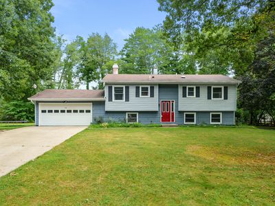 1701 S Shore Dr, Portage, MI, 49002