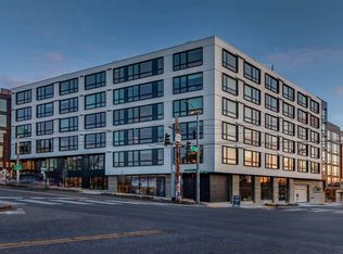 Chloe on Madison, Seattle, WA 98122