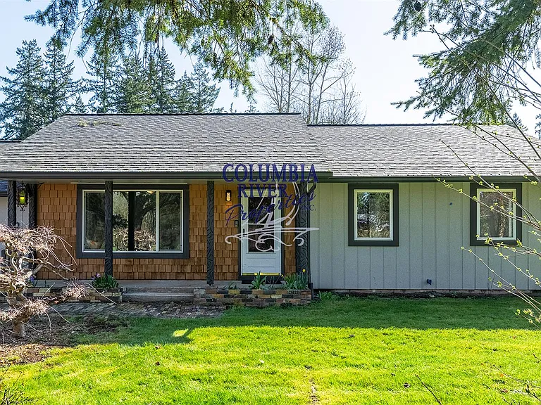 22213 NE 37th Ave — Photo 13