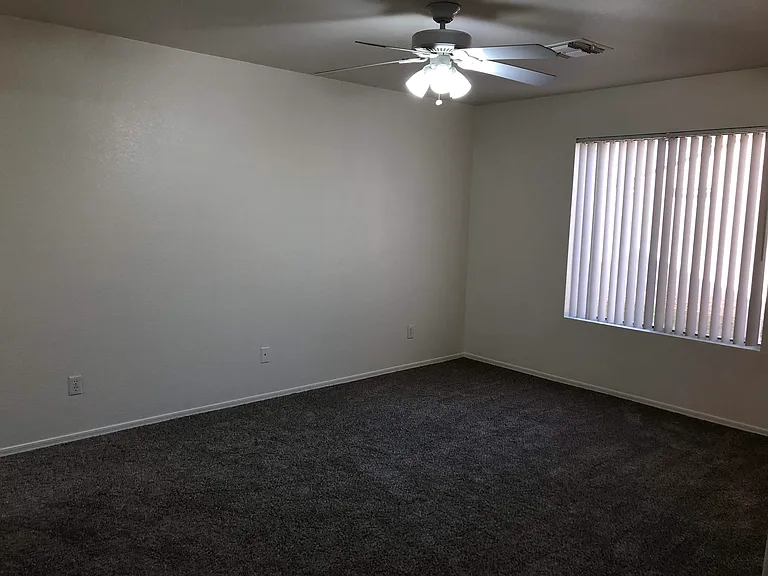 16176 W Adams St — Photo 10