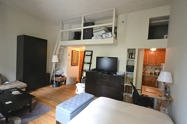 Rented by Bold New York | media 21