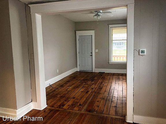 4th image of 735 College Ave NE