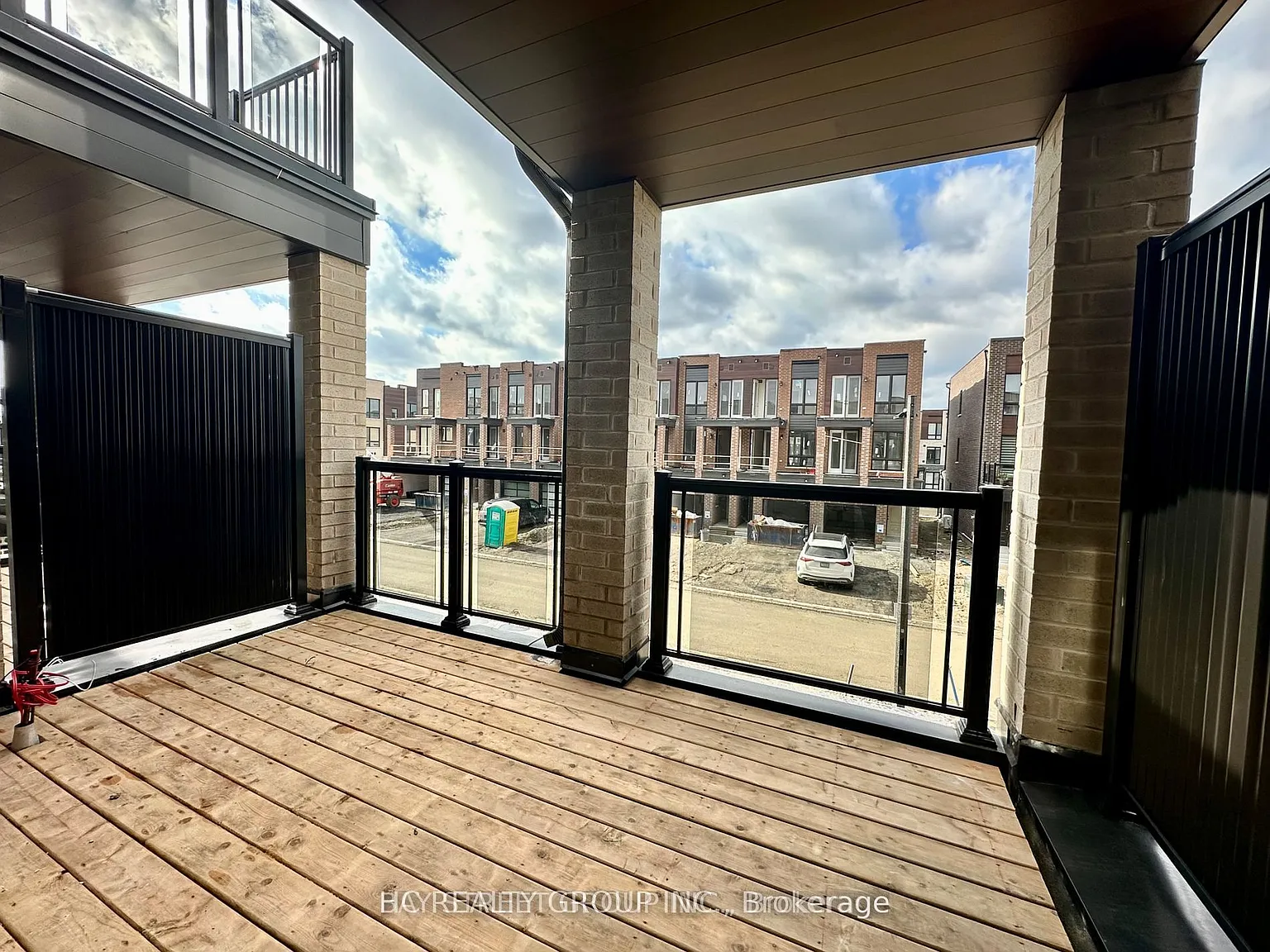 4 bed, $3,200 — Photo 2