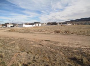 890 E Stagecoach Ln, Enoch, UT 84721