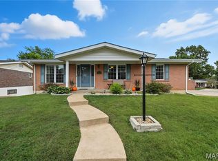 8914 Chasebury Ter, Saint Louis, MO