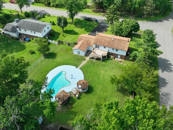 37420 Handel Dr, Charlotte Hall, MD 20622