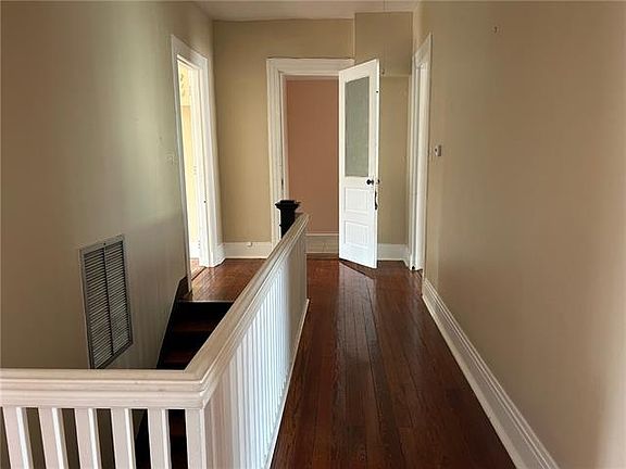 3rd image of 5654 Hawthorne Pl