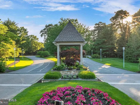 42 Spring Mdw, Lakewood, NJ 08701