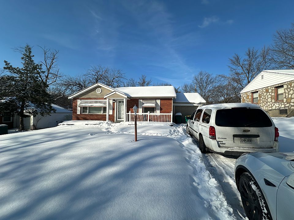 1st image of 1933 Driftway Dr