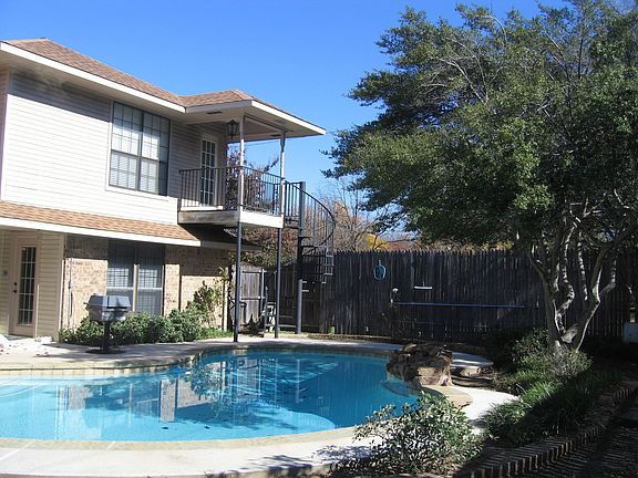 Large Backyard with Completely Remodeled Pool & Deck in 2009.