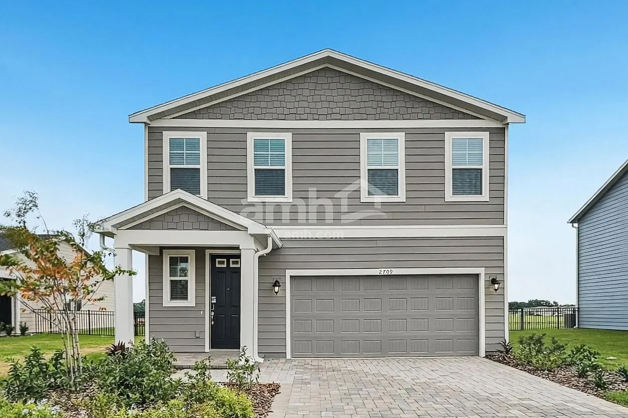 4 bed, 2.5 bath, 1835 sqft, $2,325 — Photo 1