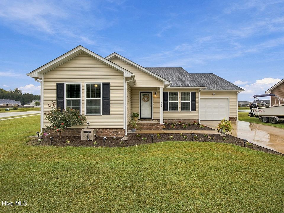 1st image of 800 Compass Drive