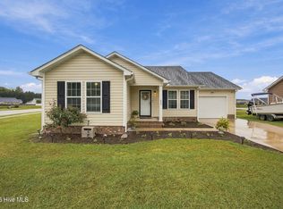 800 Compass Dr, Elizabeth City, NC 27909