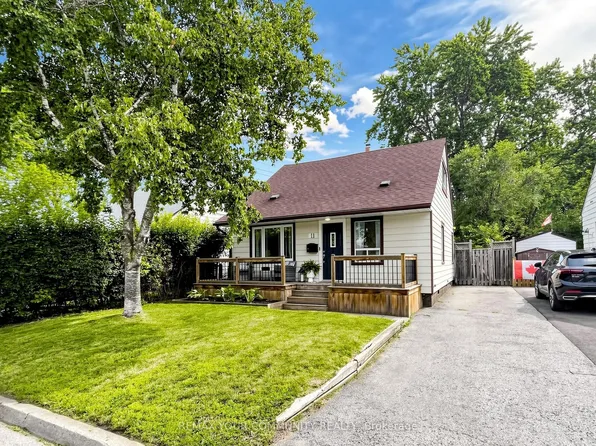 11 Nelson Ave, Ajax, ON L1S 1Z4