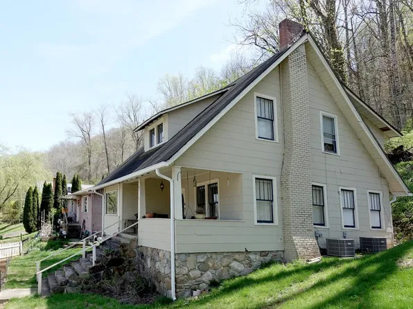 85 Cowan St, Sylva, NC 28779