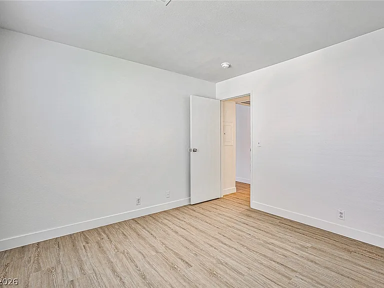 5091 Pioneer Ave #201 — Photo 15