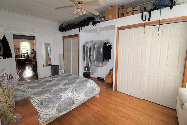 Rented by Compass | media 10