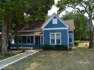 815 S College St, Waxahachie, TX 75165
