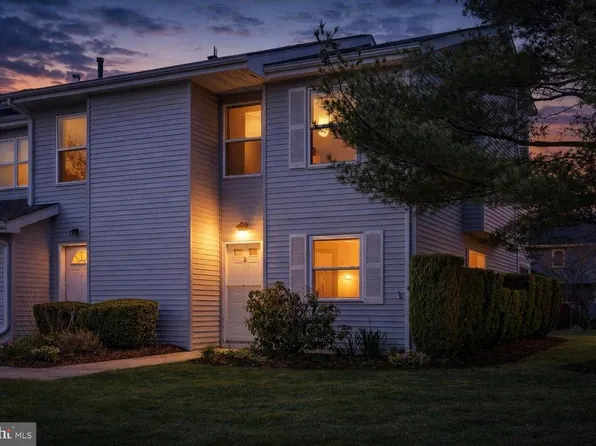 2 Vincent Ct, Little Egg Harbor, NJ 08087