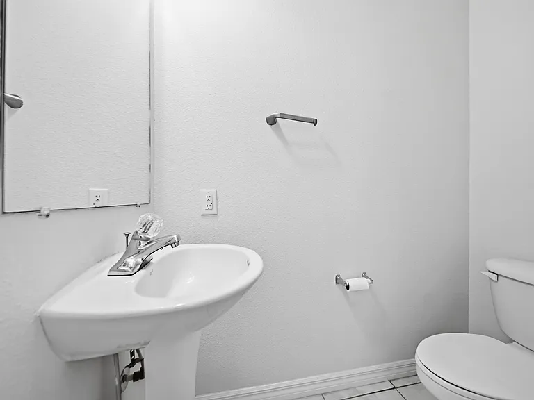 7780 Plantation Cir — Photo 13