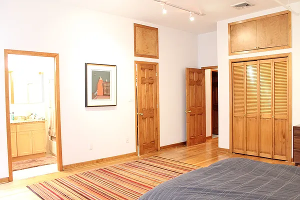 Rented by True Lofts New York LLC | media 10