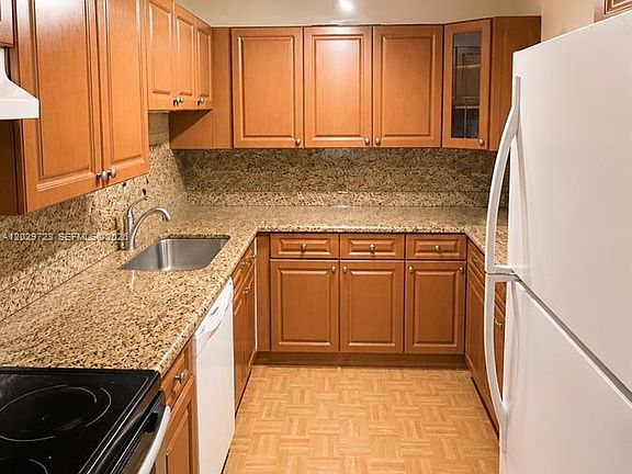 2nd image of 8520 SW 133rd Avenue Rd APT 210