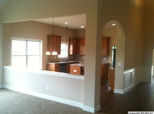 7613 Addison Dr, Huntsville, AL 35806